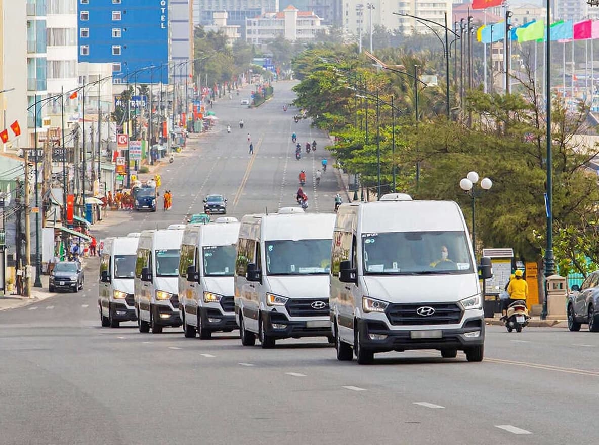 thuê xe du lịch hcm