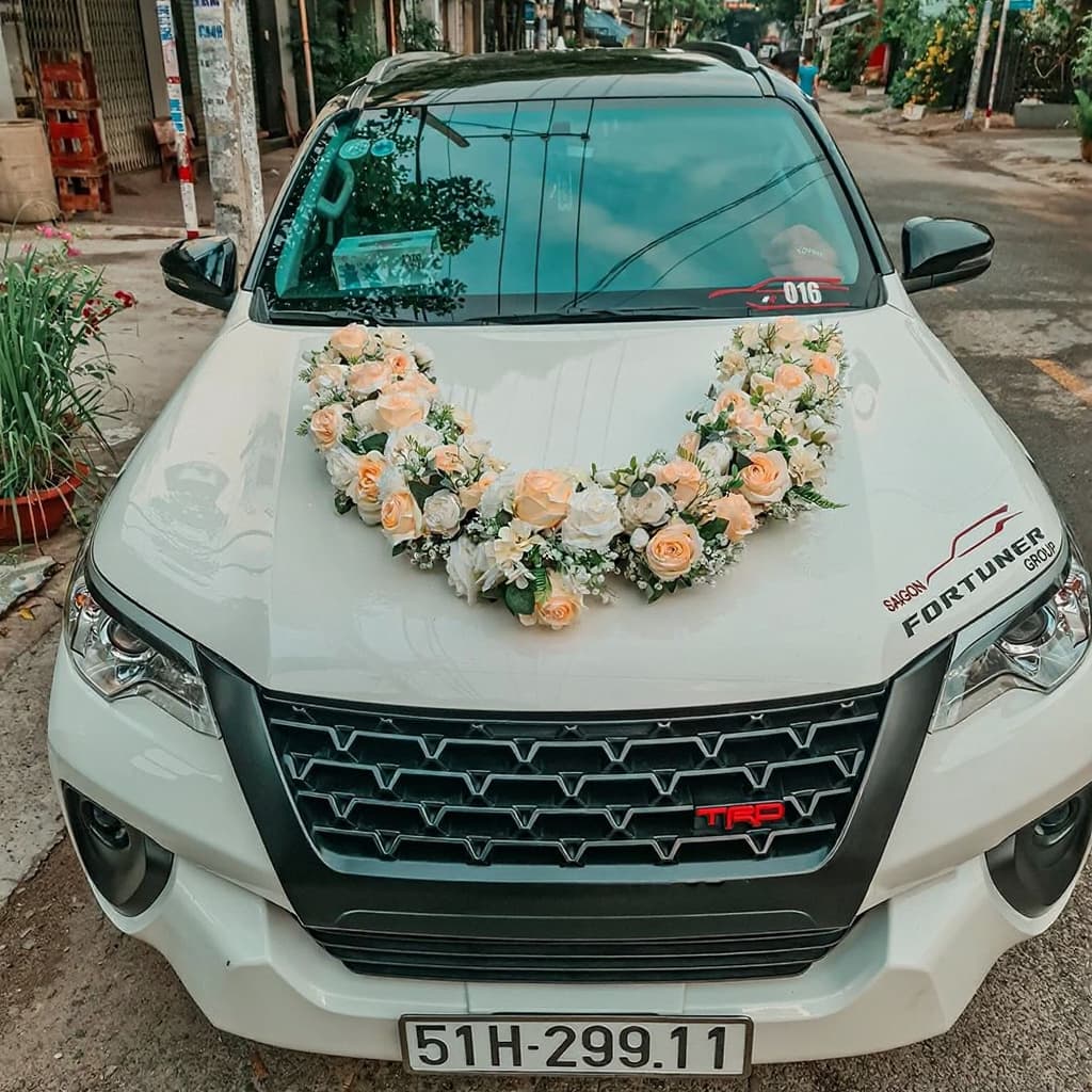 Thuê xe hoa 7 chỗ