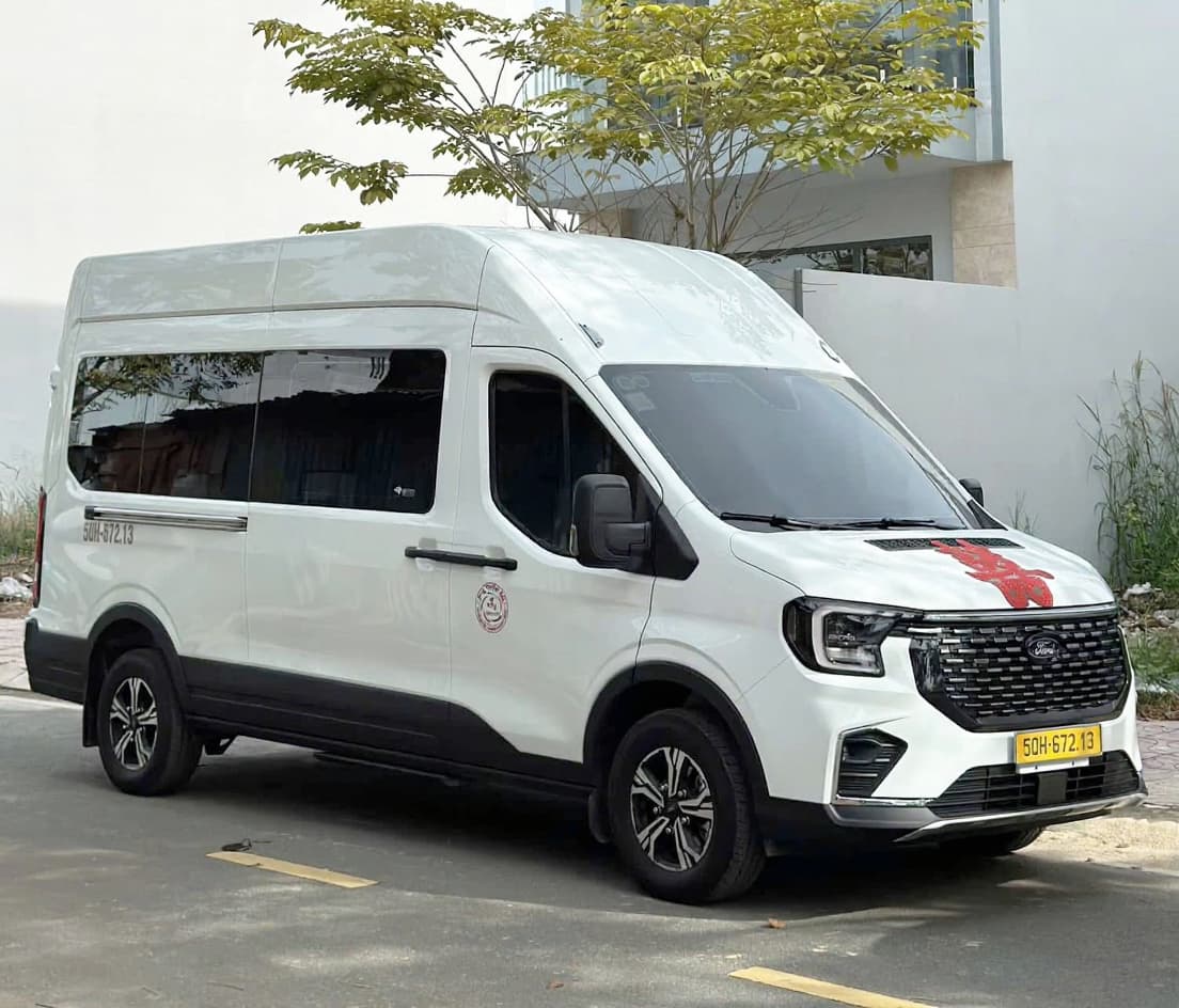 Thuê xe 16 chỗ Ford Transit