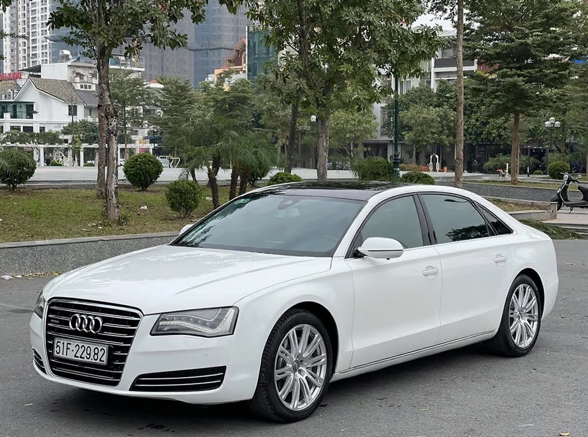 Thuê xe ô tô 4 chỗ