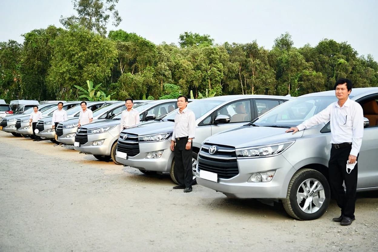 Thuê xe 7 chỗ có người lái