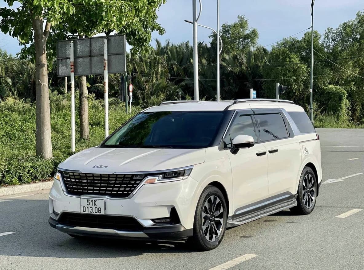 Thuê xe 7 chỗ Carnival