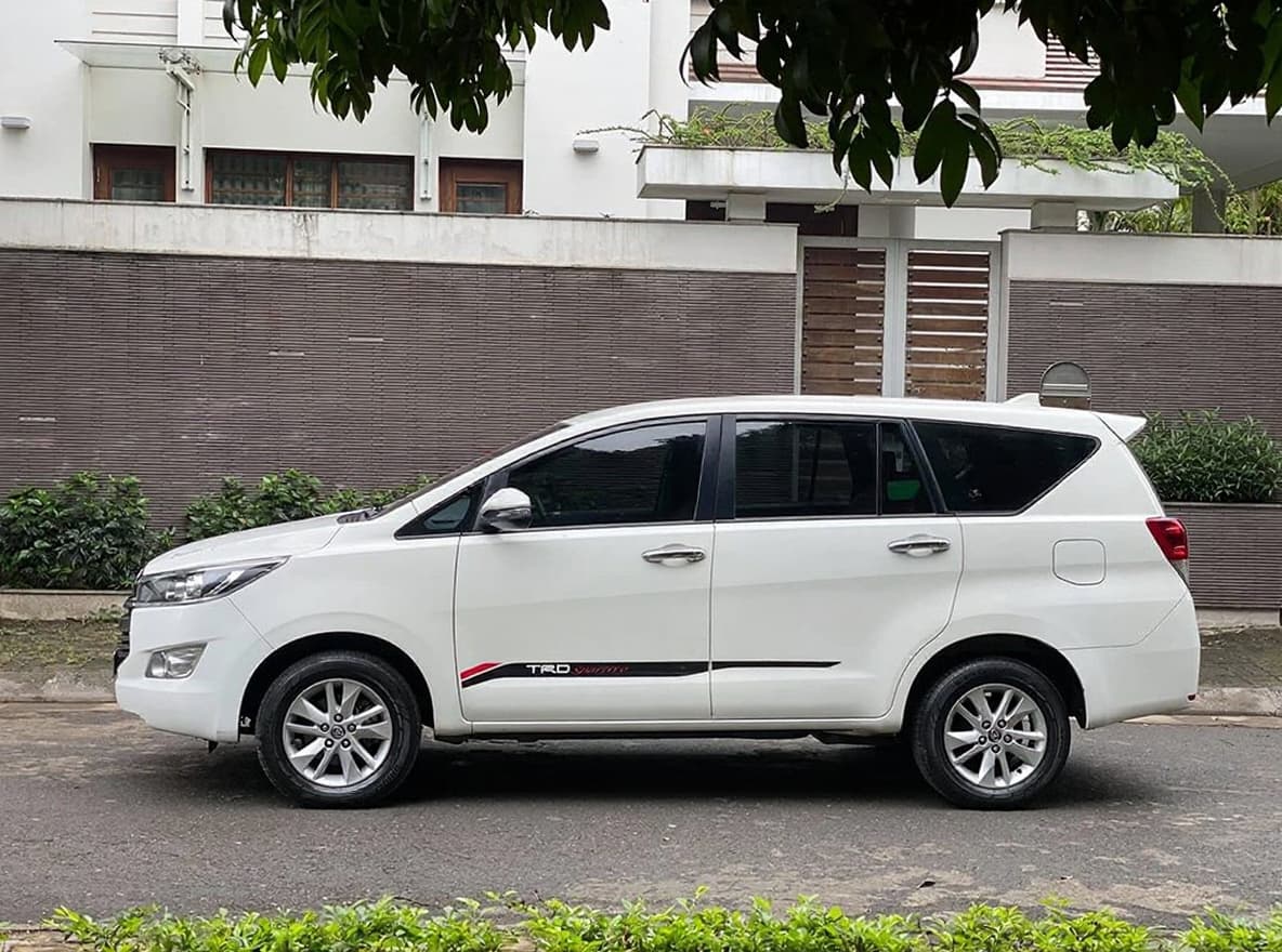 Thuê xe 7 chỗ Innova